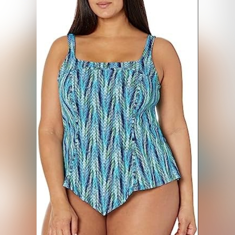 NWT Fit 4 U Blue and Green Patterned Tankini Top, Size 18W